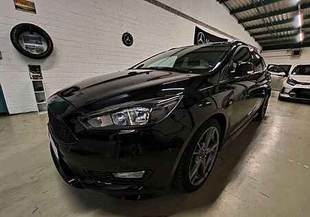 Ford Focus Turnier ST-Line SERVICE/ZAHNRIEMEN NEU