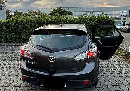 Mazda 3 High-Line. Bluetooth.NAVI.