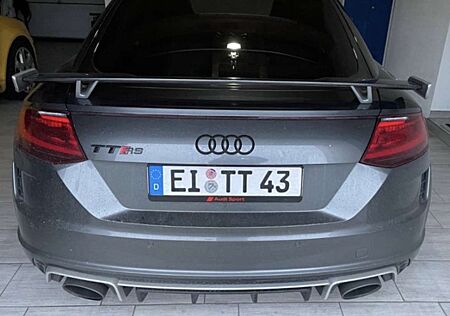 Audi TT RS 2.5 TFSI quattro daytonagrau Perleffekt