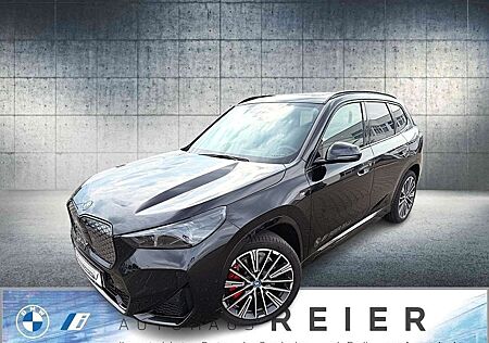 BMW iX1 eDrive20 M Sportpaket Head-Up HK HiFi DAB