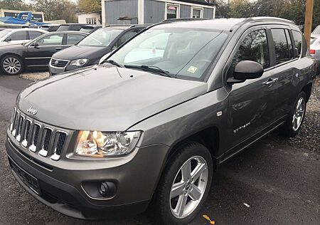 Jeep Compass Limited 4x4 KLIMA LEDER NAVI ALU TEMPOMAT WR EURO5