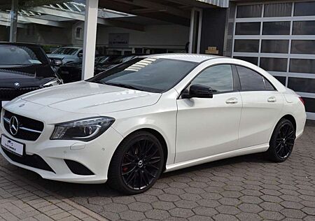 Mercedes-Benz CLA 180 *Kamera*NightPaket*Bi-Xenon*Navi*