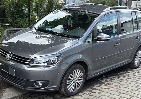 VW Touran Volkswagen 1.6 TDI DPF Cup
