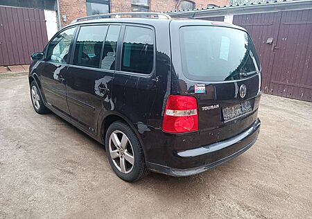 VW Touran Volkswagen 2.0 TDI DSG Highline,Automatik,7 sitze,Leder,Xeno