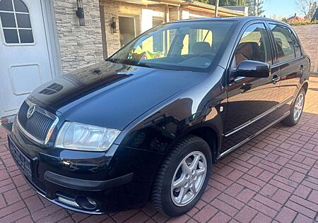 Skoda Fabia 1.4i Ambiente AUTOMATIK+KLIMA+ALU+SITZH