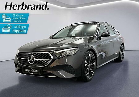 Mercedes-Benz E 220 d T Avantgarde *Panorama AHK 19" Distronic