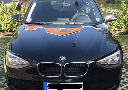 BMW 116 Navi, Automatik, Benziner, Inspektion NEU!