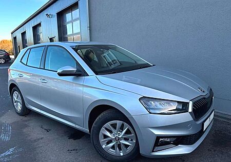 Skoda Fabia Selection DSG SitzheizungSmart link 5 Jahr