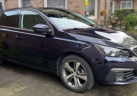 Peugeot 308 BlueHDi FAP 130 EAT8 Stop & Start