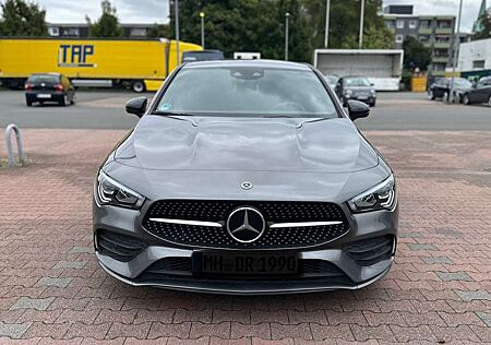 Mercedes-Benz CLA 200 7G-DCT AMG Line