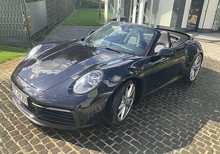 Porsche 992 911 Carrera 4S Cabriolet PDK