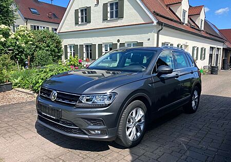 VW Tiguan Volkswagen Highline BMT Pano,ACC,LED,el.Heckdeckel,