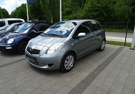 Toyota Yaris Basis