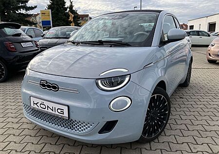 Fiat 500E Cabrio ""la Prima""