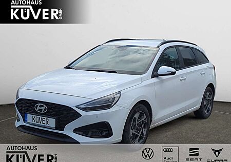 Hyundai i30 Family Kombi 1.0 T-GDi Navi+GRA+Shzg+PDC+16