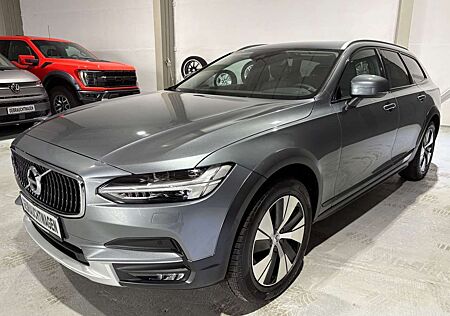 Volvo V90 Cross Country AWD*LED*Navi*AHK*