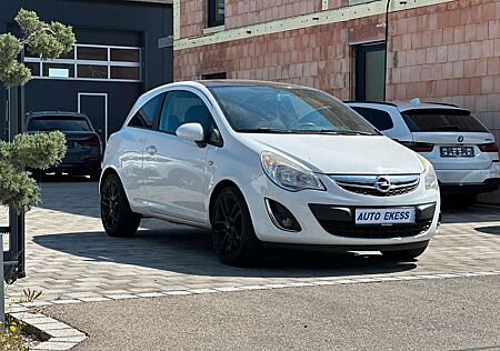 Opel Corsa D Color Edition 1.4 16V