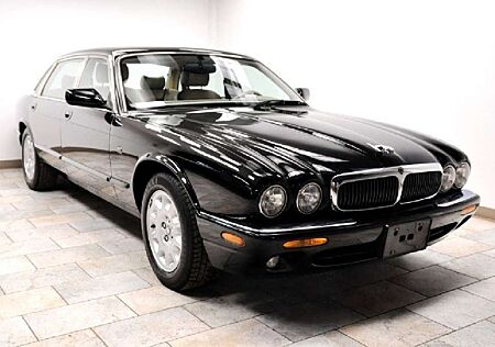 Jaguar XJ8 L 4.0