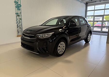 Kia Stonic Silver 1,2 DPI 57 kW (79 PS) Klimaanlage, Radio...