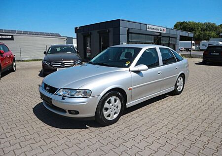 Opel Vectra 1.6 Limo. Nur 83860 km*