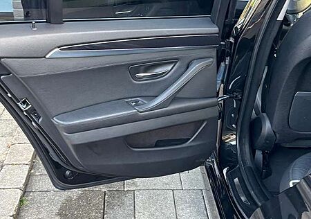 BMW 520d 520 xDrive Touring Aut. Luxury Line