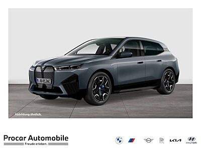 BMW iX xDrive40 M Sport HUD PANO ACC AHK RFK NAVI