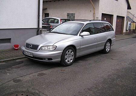 Opel Omega Omega Caravan 2.6 V6 Elegance