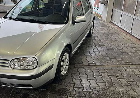 VW Golf Volkswagen 1.6 Automatik Trendline