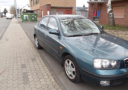 Hyundai ELANTRA Elantra 1.6i GLS TÜV BIS 04-2028