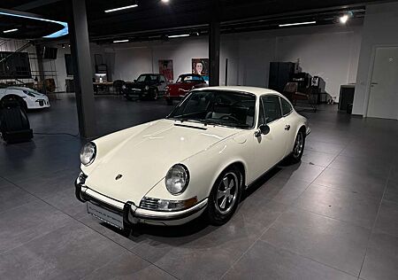 Porsche 911 901 2.0 S LWB 1969 Hellelfenbein