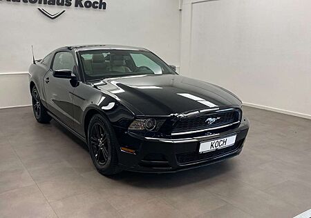 Ford Mustang 3.7 COUPÉ MAXIMIERTES US-CAR-FEELING !!