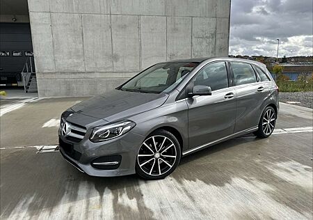 Mercedes-Benz B 200 gebraucht kaufen Mercedes-Benz B 200 Score/1.Hand/MB100 bis 07/27/AHK/LED/SHZ/7G-DCT
