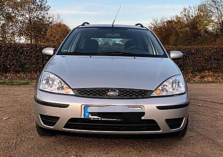 Ford Focus 1.6 Kombi- TÜV2/27 -AHK-