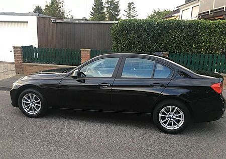 BMW 320i 320