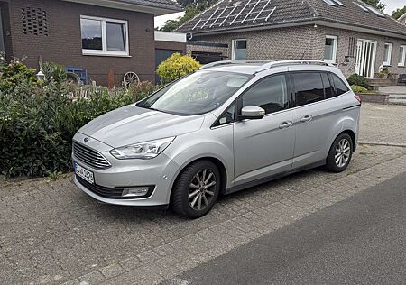 Ford Grand C-Max Titanium