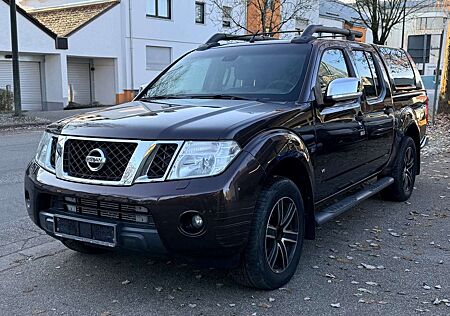 Nissan Navara Pickup Double Cab LE V6 4X4 Road Ranger