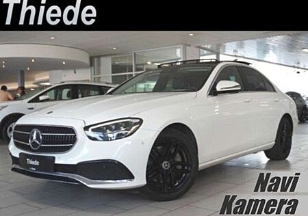 Mercedes-Benz E 300 E LIM. AVANTGARDE NAVI/LED/KAMERA/PANO./AHK