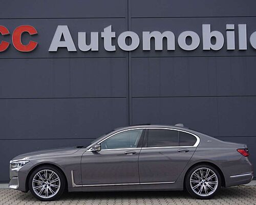 BMW 750 i Exclusive xDrive/B&W/MegaVoll/UPE158/