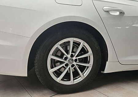 Audi A6 Avant 40 TDI Autom. Navi Spur Matrix-LED Spur