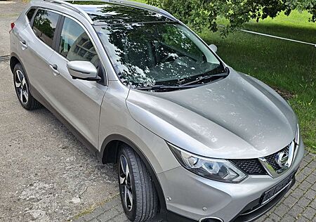 Nissan Qashqai 1.6 dCi Tekna 4x4 Ahk. WR SH NR PGD Alu HU/AU 4/27