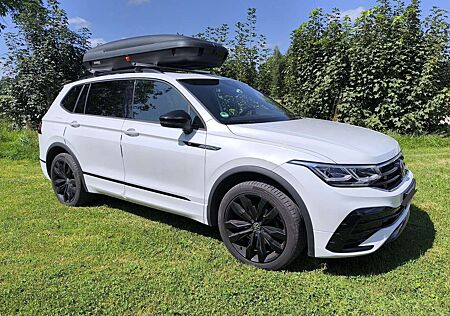 VW Tiguan Allspace Volkswagen 2.0 R-Line 7 Sitze Panorama