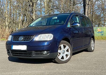 VW Touran Volkswagen 2.0 TDI Sitzheizung AHK