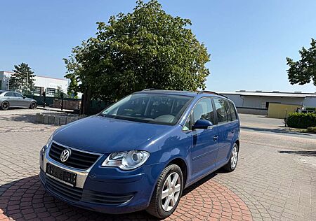 VW Touran Volkswagen (STEUERKETTE NEU)+TEMPOMAT+SHZ+KLIMA