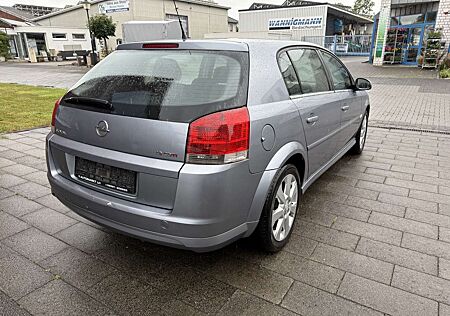 Opel Signum 1.9 CDTI Edition
