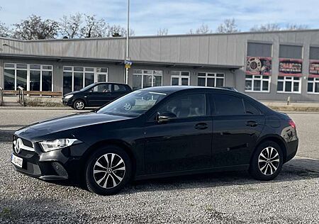 Mercedes-Benz A 160 A-Klasse Limousine Diesel d Progressive