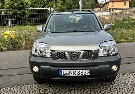 Nissan X-Trail 2.5 4x4 Aut. Elegance