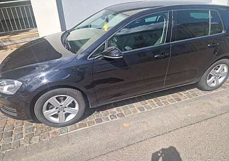 VW Golf Volkswagen 1.6 TDI BlueMotion Technology Trendline