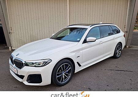 BMW 530 e xDrive Touring M Sport Navi LED SiHz PDC AH