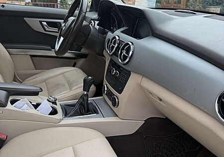 Mercedes-Benz GLK 200 CDI (2 Hand direkt von mercedes gekauft)