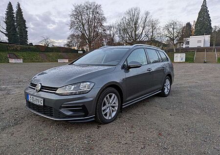VW Golf Variant Volkswagen 2.0 TDI SCR DSG Comfortline/ R-Line/ Alcantara